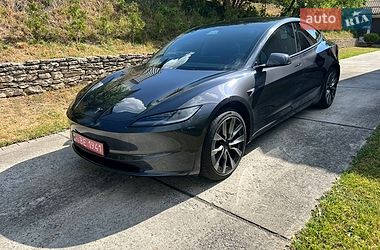 Седан Tesla Model 3 2024 в Рівному