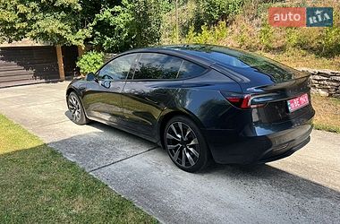 Седан Tesla Model 3 2024 в Рівному