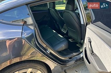 Седан Tesla Model 3 2024 в Рівному