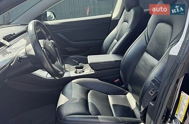 Седан Tesla Model 3 2019 в Киеве
