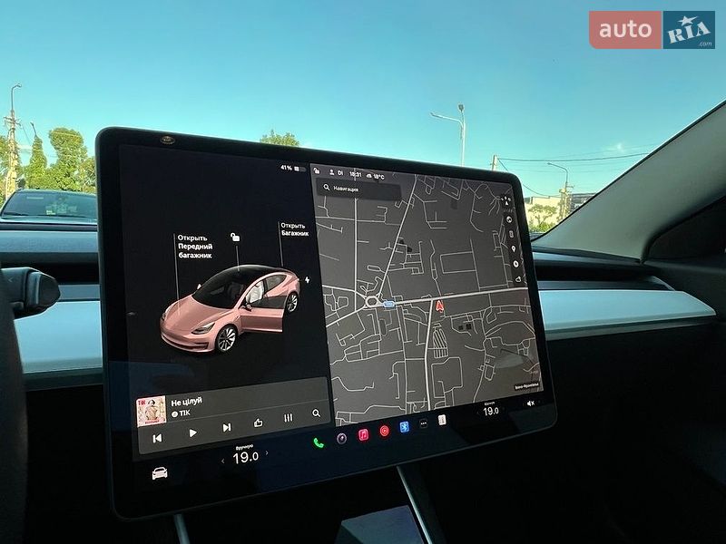 Седан Tesla Model 3 2019 в Ивано-Франковске