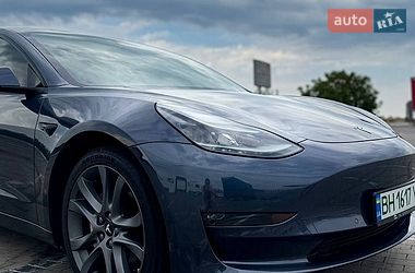 Седан Tesla Model 3 2021 в Одесі