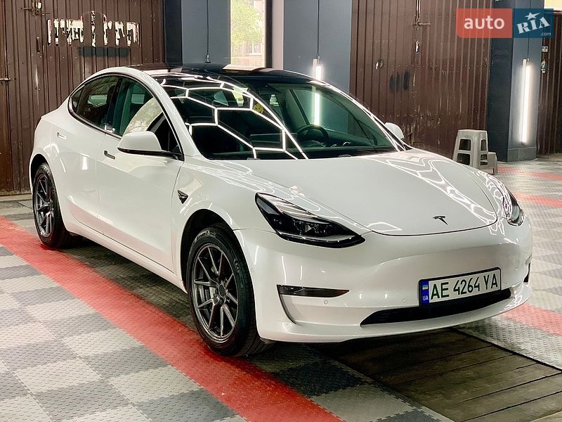 Седан Tesla Model 3 2021 в Кам'янському фото 5 Седан Tesla Model 3 2021 в Кам'янському