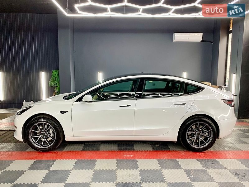 Седан Tesla Model 3 2021 в Кам'янському фото 12 Седан Tesla Model 3 2021 в Кам'янському