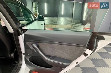 Седан Tesla Model 3 2021 в Кам'янському фото 24 Седан Tesla Model 3 2021 в Кам'янському