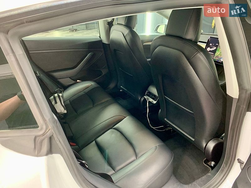Седан Tesla Model 3 2021 в Кам'янському фото 23 Седан Tesla Model 3 2021 в Кам'янському