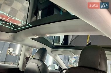 Седан Tesla Model 3 2021 в Кам'янському фото 26 Седан Tesla Model 3 2021 в Кам'янському