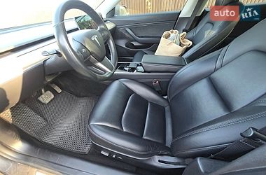 Седан Tesla Model 3 2019 в Одесі