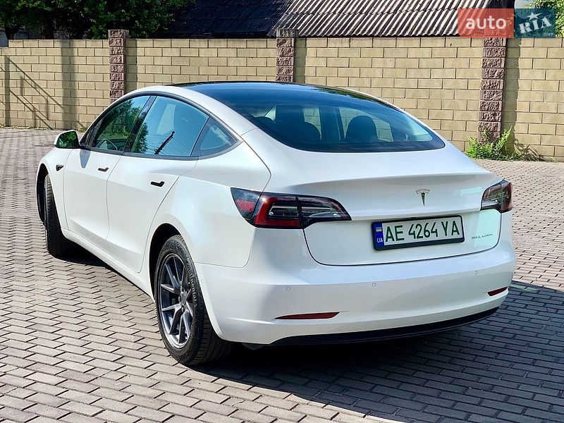 Седан Tesla Model 3 2021 в Кам'янському фото 45 Седан Tesla Model 3 2021 в Кам'янському