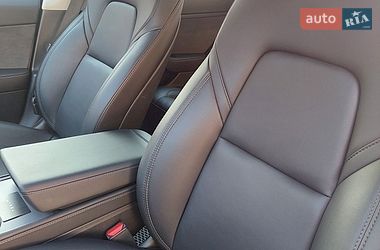 Седан Tesla Model 3 2022 в Белой Церкви