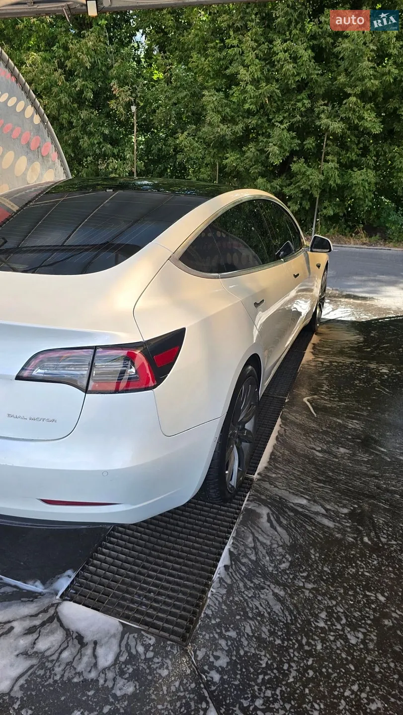 2020 Tesla Model 3 - мініатюра 3