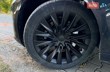 Седан Tesla Model 3 2024 в Черновцах фото 4 Седан Tesla Model 3 2024 в Черновцах