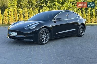Седан Tesla Model 3 2019 в Тернополе