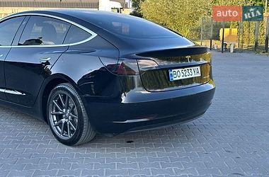 Седан Tesla Model 3 2019 в Тернополе