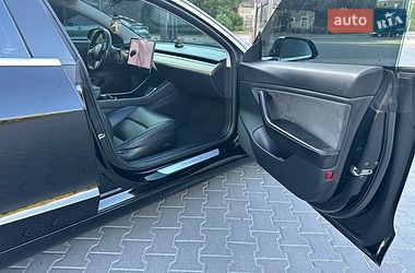 Седан Tesla Model 3 2019 в Тернополе