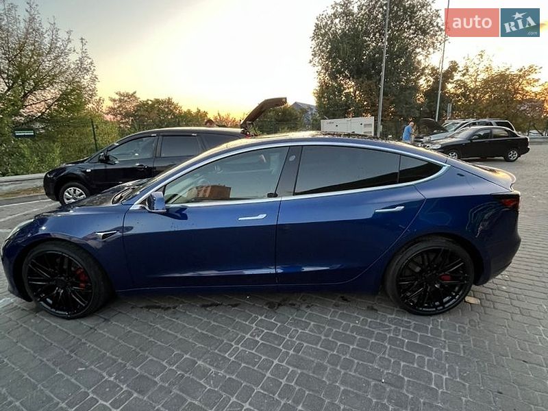 Седан Tesla Model 3 2020 в Києві фото 3 Седан Tesla Model 3 2020 в Києві