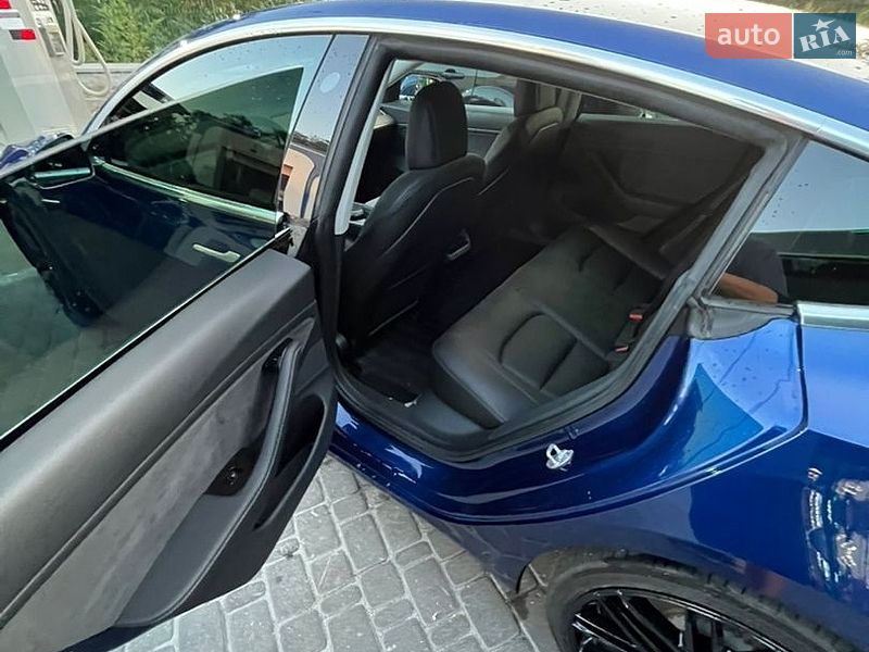 Седан Tesla Model 3 2020 в Києві фото 12 Седан Tesla Model 3 2020 в Києві