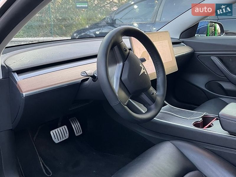 Седан Tesla Model 3 2020 в Києві фото 17 Седан Tesla Model 3 2020 в Києві