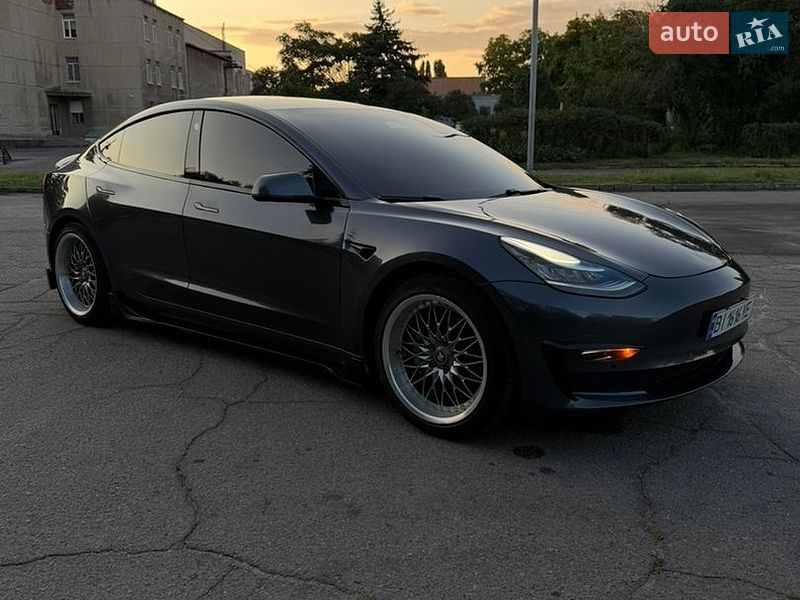Tesla Model 3 2019 Tesla Model 3 2019