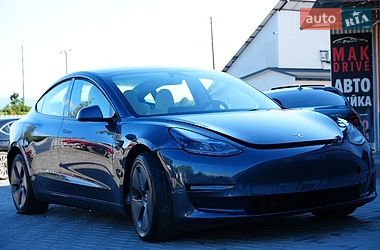Седан Tesla Model 3 2024 в Дрогобичі