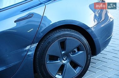 Седан Tesla Model 3 2024 в Дрогобичі