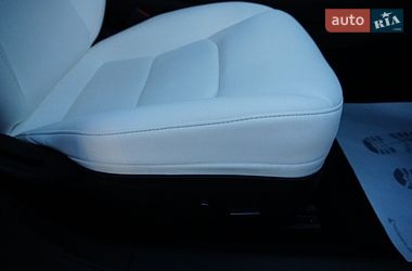 Седан Tesla Model 3 2024 в Дрогобичі