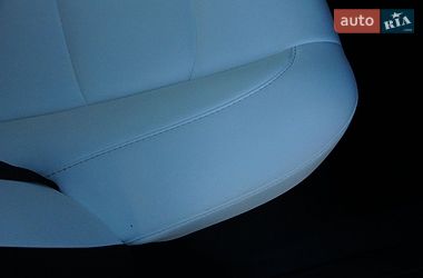 Седан Tesla Model 3 2024 в Дрогобичі