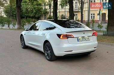 Седан Tesla Model 3 2019 в Сумах