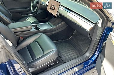 Седан Tesla Model 3 2022 в Виннице
