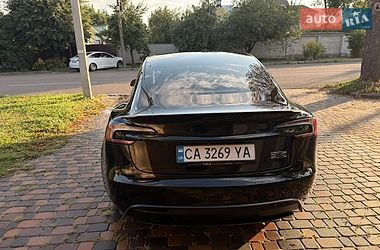 Седан Tesla Model 3 2024 в Черкасах