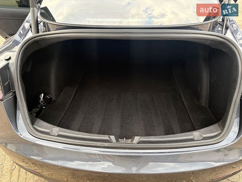 Седан Tesla Model 3 2021 в Белой Церкви