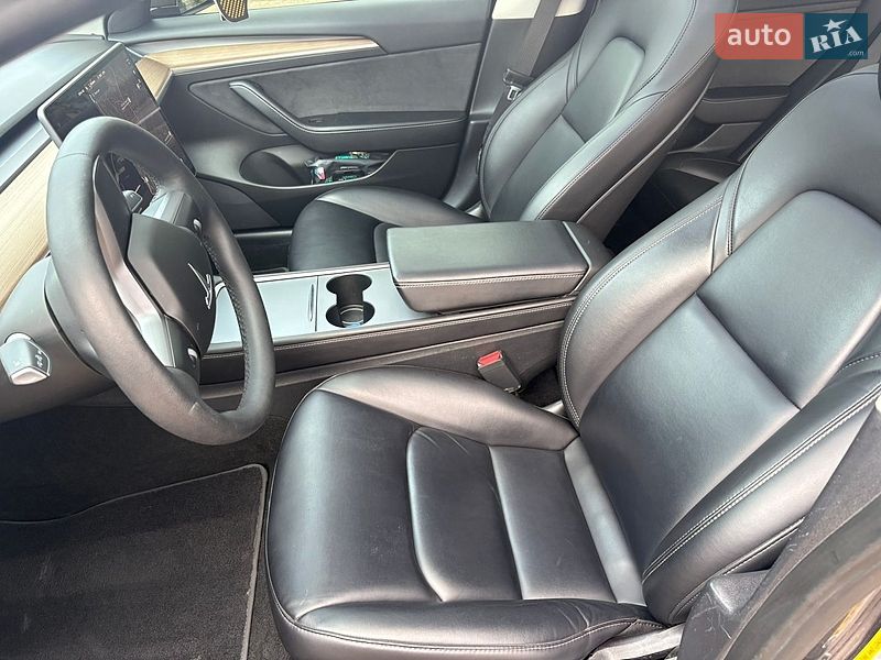 Седан Tesla Model 3 2021 в Белой Церкви