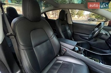 Седан Tesla Model 3 2018 в Николаеве