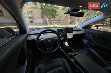 Седан Tesla Model 3 2018 в Николаеве