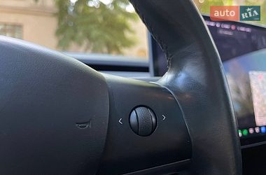 Седан Tesla Model 3 2018 в Николаеве