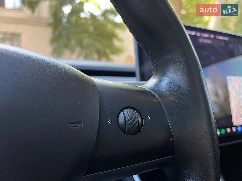 Седан Tesla Model 3 2018 в Николаеве