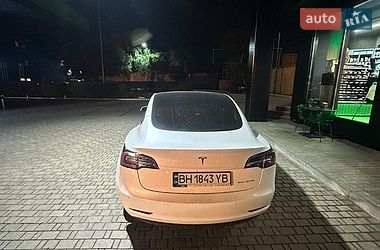 Седан Tesla Model 3 2021 в Одессе
