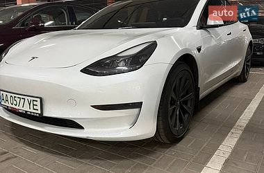 Седан Tesla Model 3 2023 в Киеве
