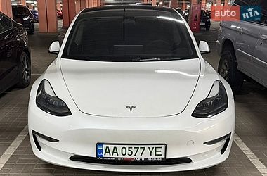 Седан Tesla Model 3 2023 в Киеве