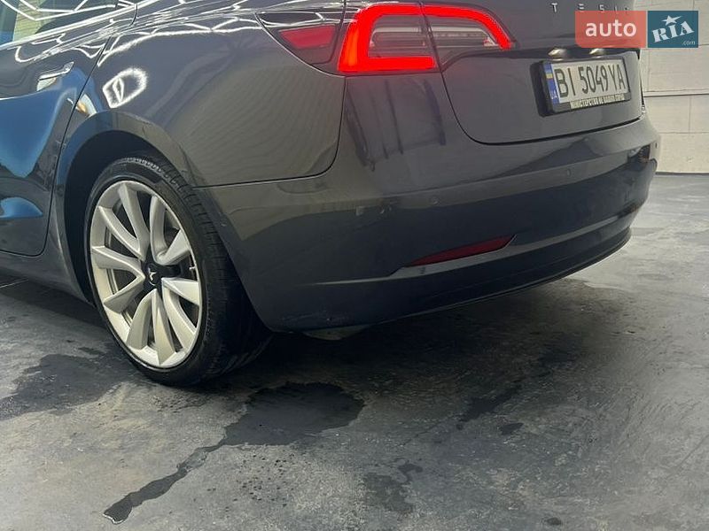 Седан Tesla Model 3 2018 в Кременчуге