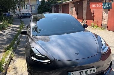Седан Tesla Model 3 2020 в Виннице