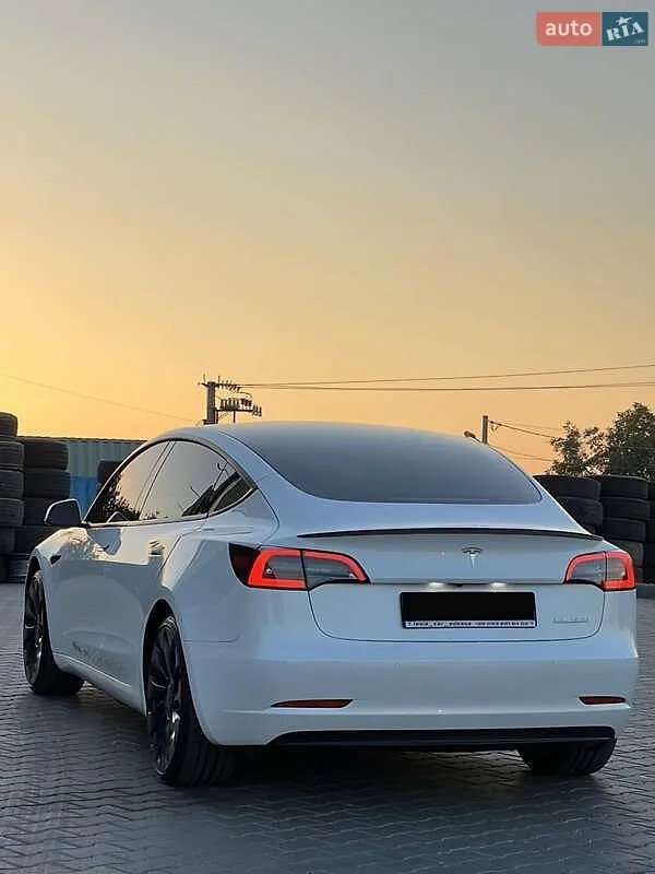 2022 Tesla Model 3 - мініатюра 3