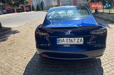 Седан Tesla Model 3 2021 в Кропивницком