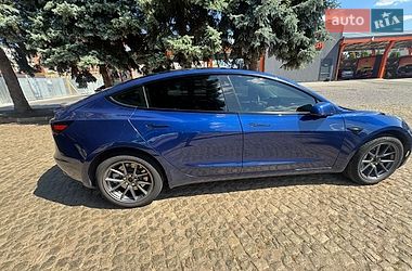 Седан Tesla Model 3 2021 в Кропивницком
