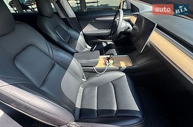 Седан Tesla Model 3 2021 в Кропивницком