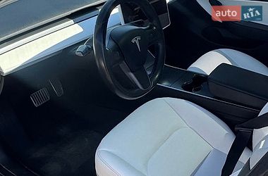 Седан Tesla Model 3 2019 в Тальном фото 9 Седан Tesla Model 3 2019 в Тальном