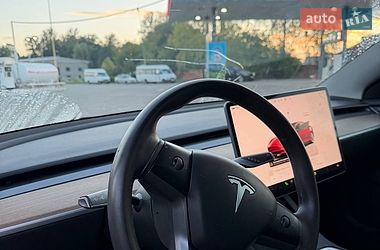 Седан Tesla Model 3 2022 в Коломиї