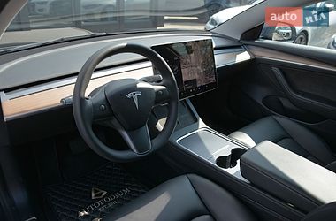 Седан Tesla Model 3 2023 в Києві