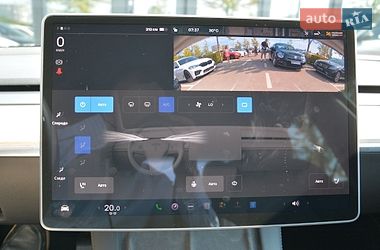 Седан Tesla Model 3 2023 в Києві