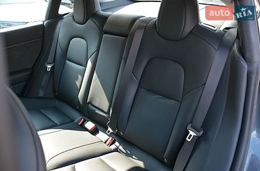 Седан Tesla Model 3 2023 в Києві